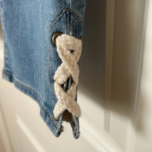 LOFT Skinny Cropped Jeans  - Size 14/32 - Picture 3 of 8